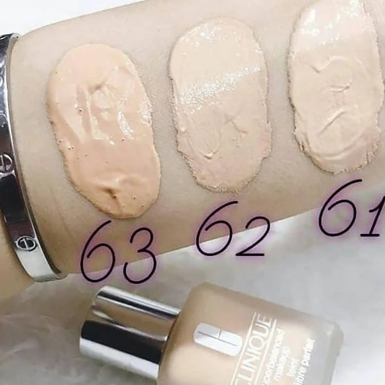 کرمپودر کلینیک Clinique؛ انتخاب کاربردی برای روتین روزانه در گروه کرم پودر؛ نمای شماره 2