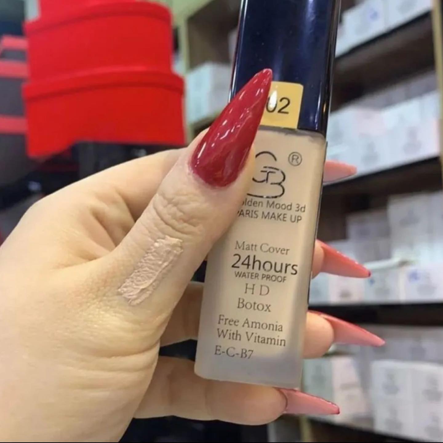 کرمپودر گلدن مود Golden Mood؛ گزینه‌ای مناسب برای تکمیل روتین زیبایی در گروه کرم پودر؛ نمای شماره 4
