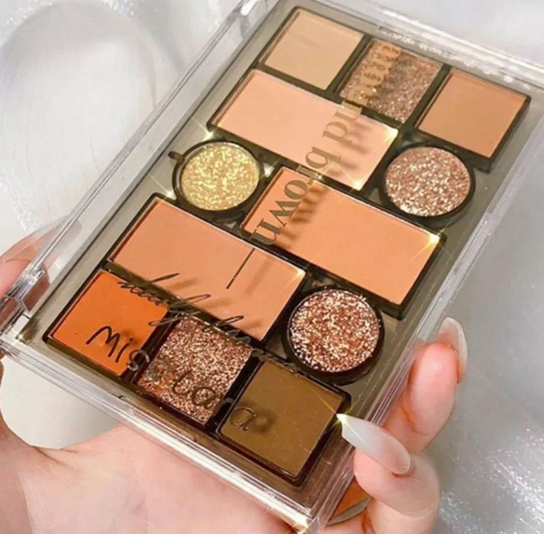 پالت نود میس لارا misslara؛ انتخاب کاربردی برای روتین روزانه در گروه سایه