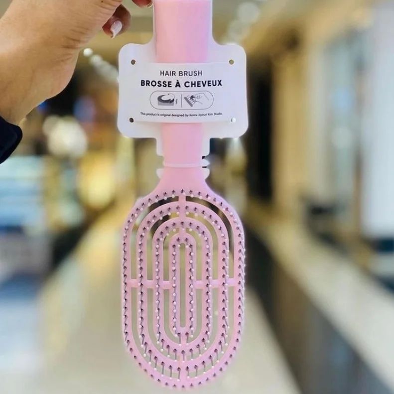 برس مو از برند مینیسو miniso؛ انتخابی متناسب با مراقبت و زیبایی روزمره در گروه براش
