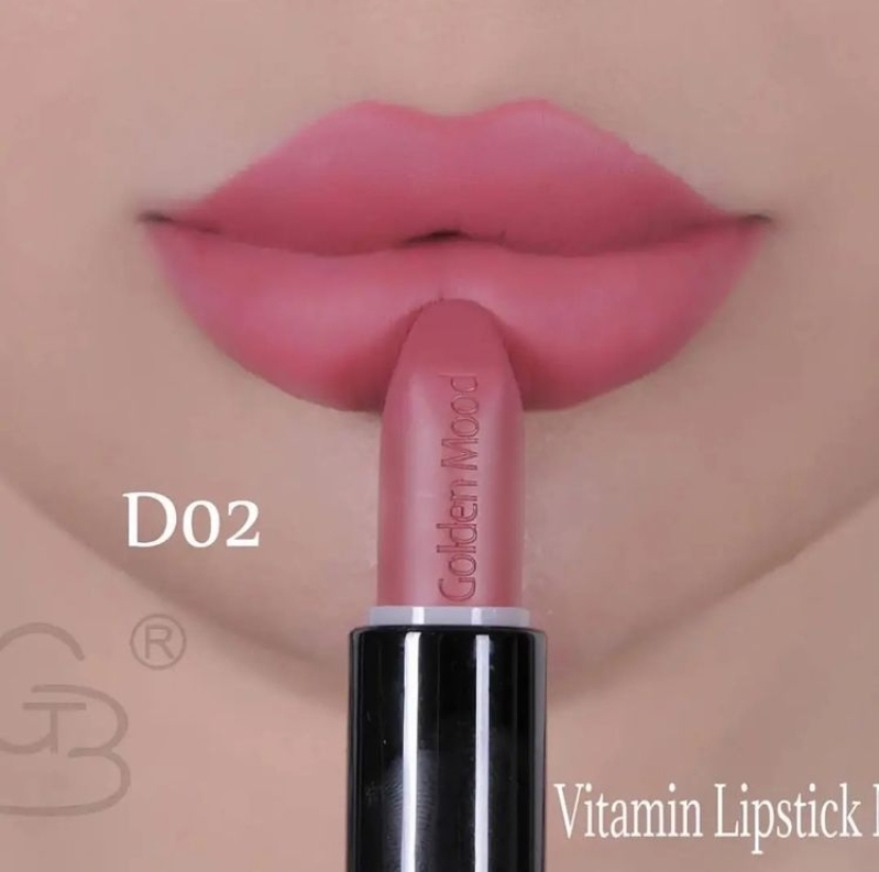 رژلب جامد گلدن مود Golden Mood با تمرکز بر استفاده آسان و نتیجه طبیعی در گروه رژ؛ نمای شماره 6