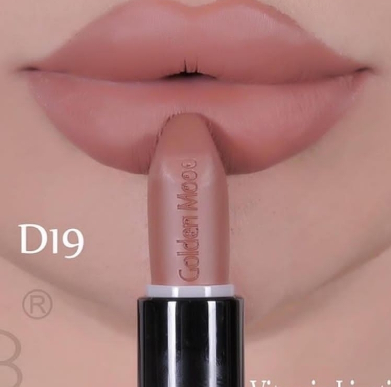 رژلب جامد گلدن مود Golden Mood با تمرکز بر استفاده آسان و نتیجه طبیعی در گروه رژ؛ نمای شماره 17
