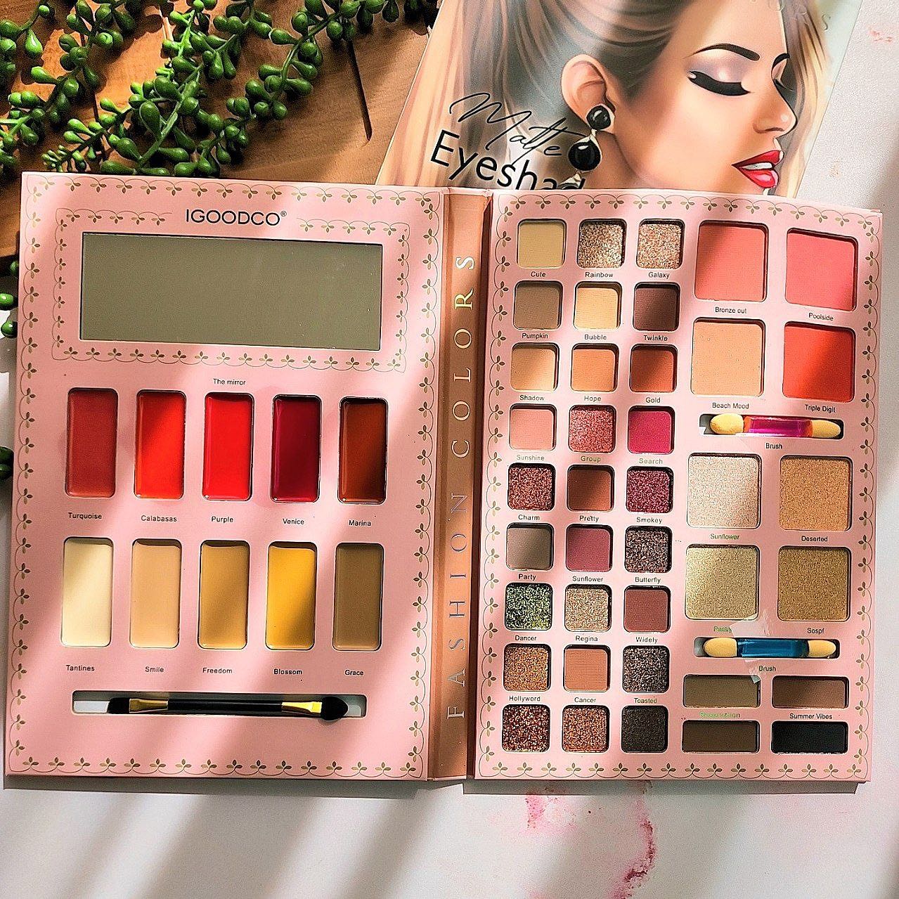 پالت سایه 49 رنگ بزرگ FASHION COLORS با تمرکز بر استفاده آسان و نتیجه طبیعی در گروه سایه