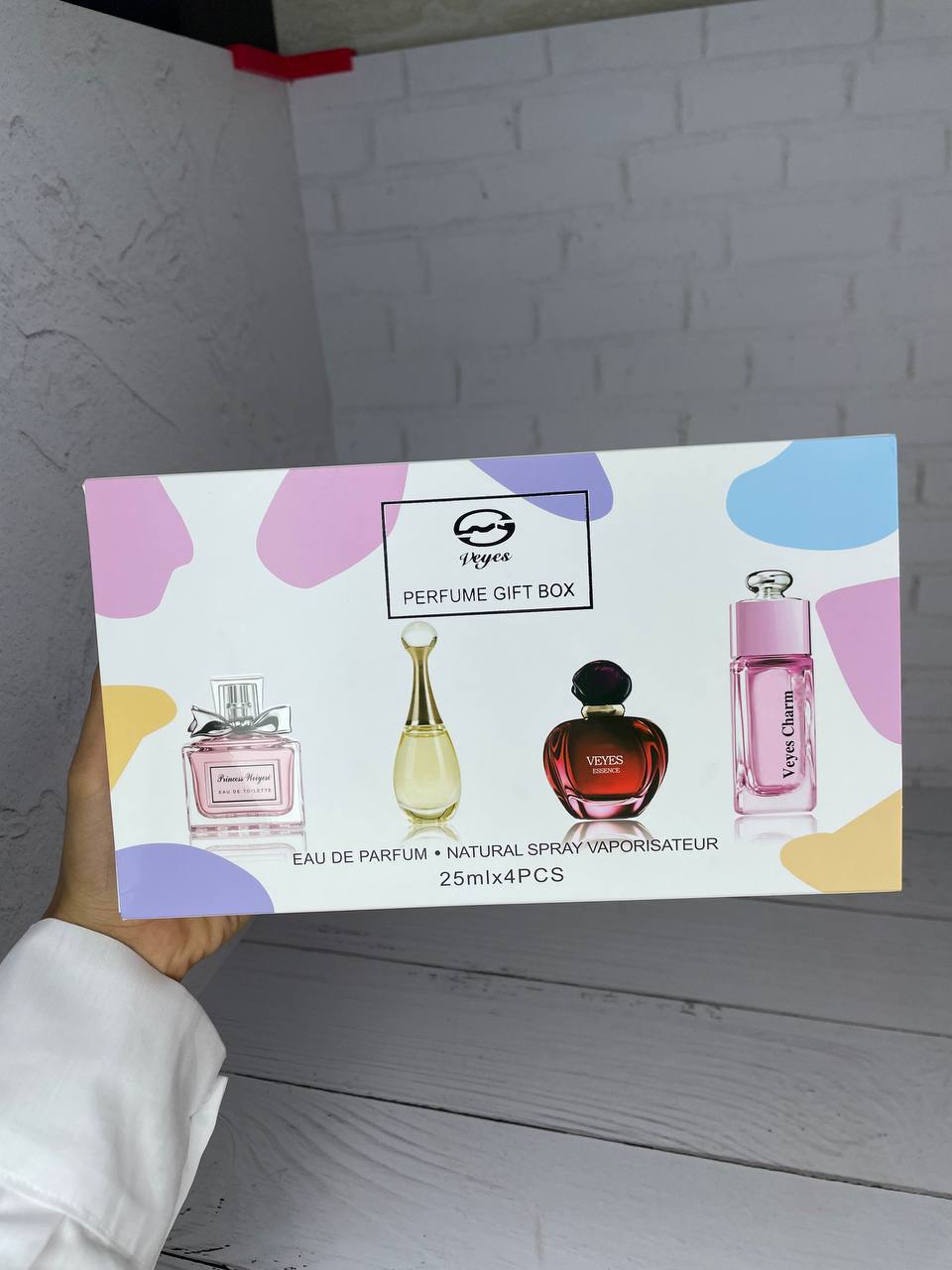 پک چهارتایی عطر (دخترونه) Veyes؛ انتخابی متناسب با مراقبت و زیبایی روزمره در گروه عطر 3؛ نمای شماره 3