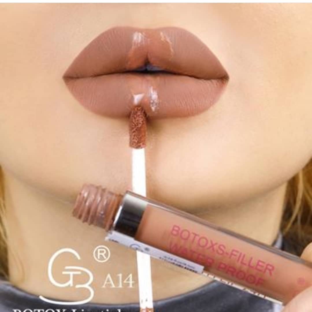 رژ لب مایع بوتاکسی گلدن مود Golden Mood با تمرکز بر استفاده آسان و نتیجه طبیعی در گروه رژ